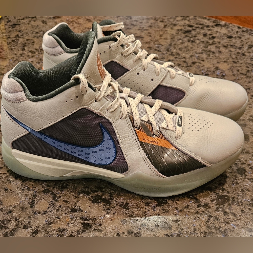 Nike KD $ basketball shoes